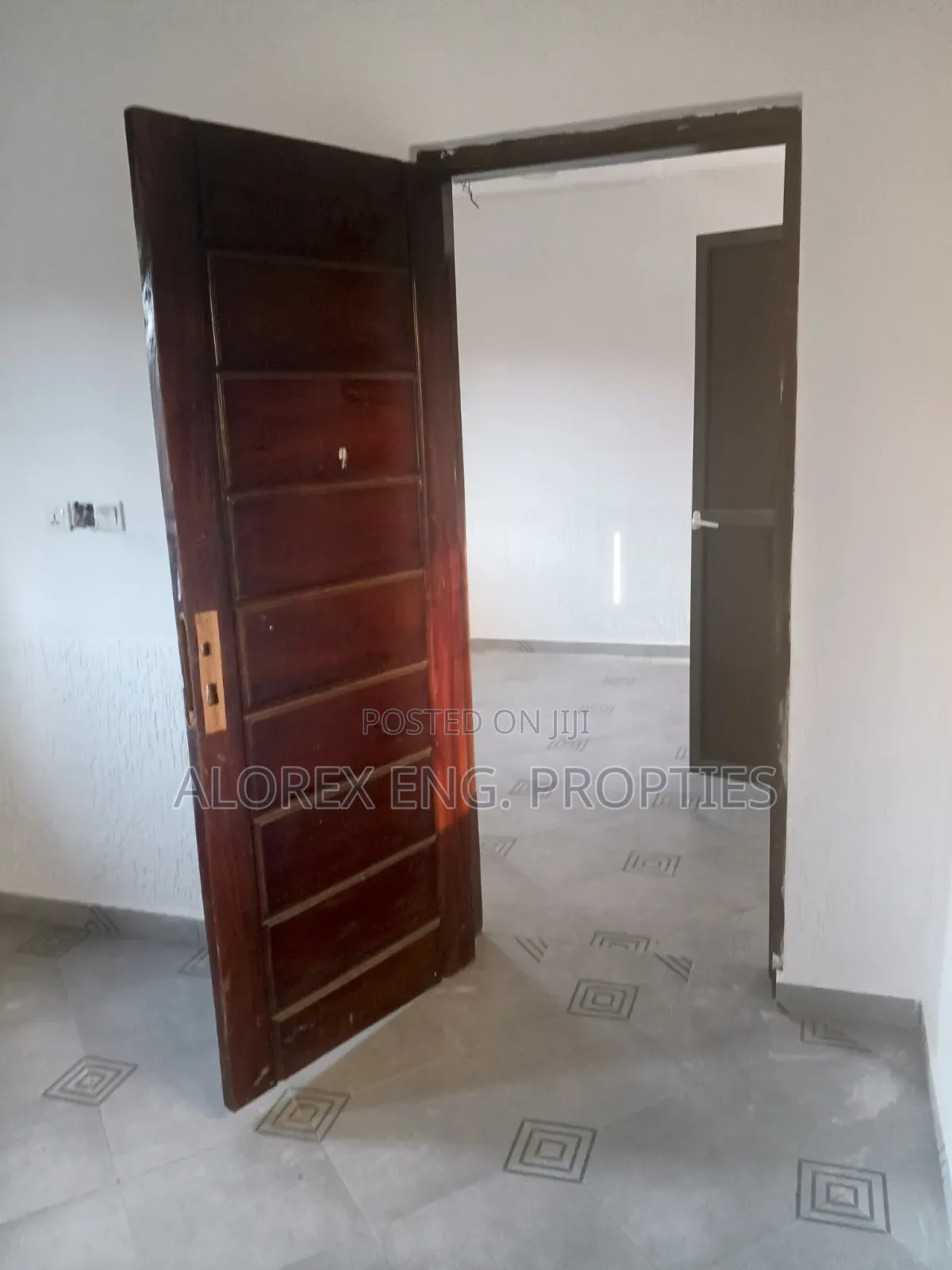 1bdrm Apartment in Adenta, Frafraha for rent