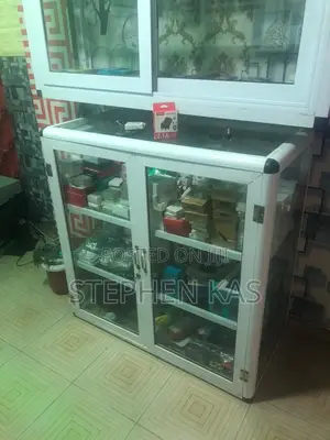 Different Sizes of Showcases