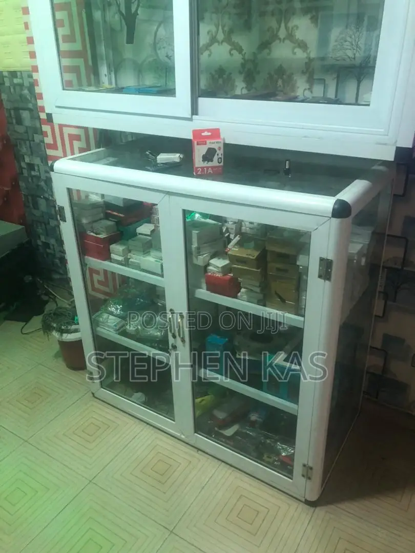 Different Sizes of Showcases