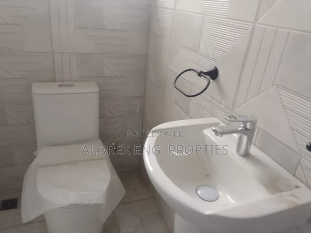 3bdrm House in Adenta $170,000, New Legon for sale