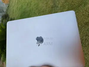 Laptop Apple MacBook Pro 2017 8GB Intel Core i7 SSD 512GB