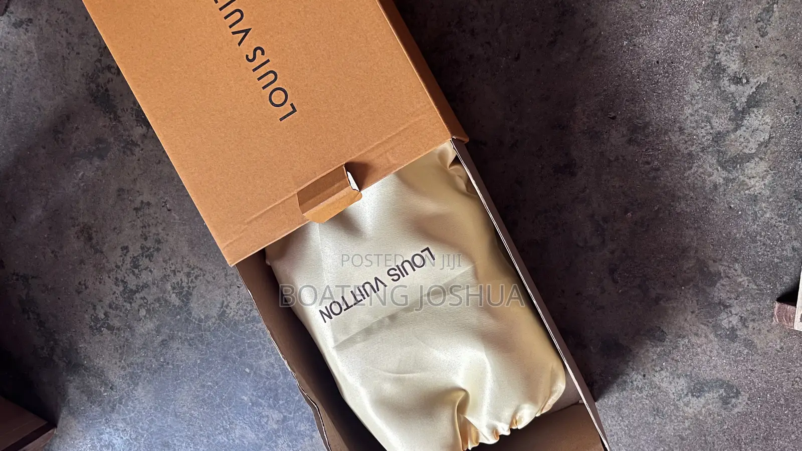 Louis Vuitton Sneaker