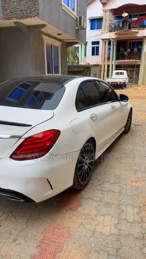 Mercedes-Benz C300 2018 White