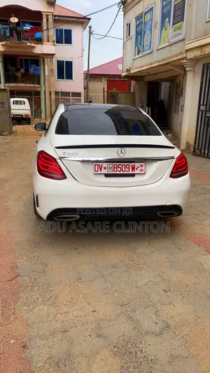 Mercedes-Benz C300 2018 White