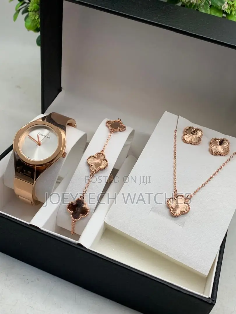 Rose Gold Van Cleefs Watch Set