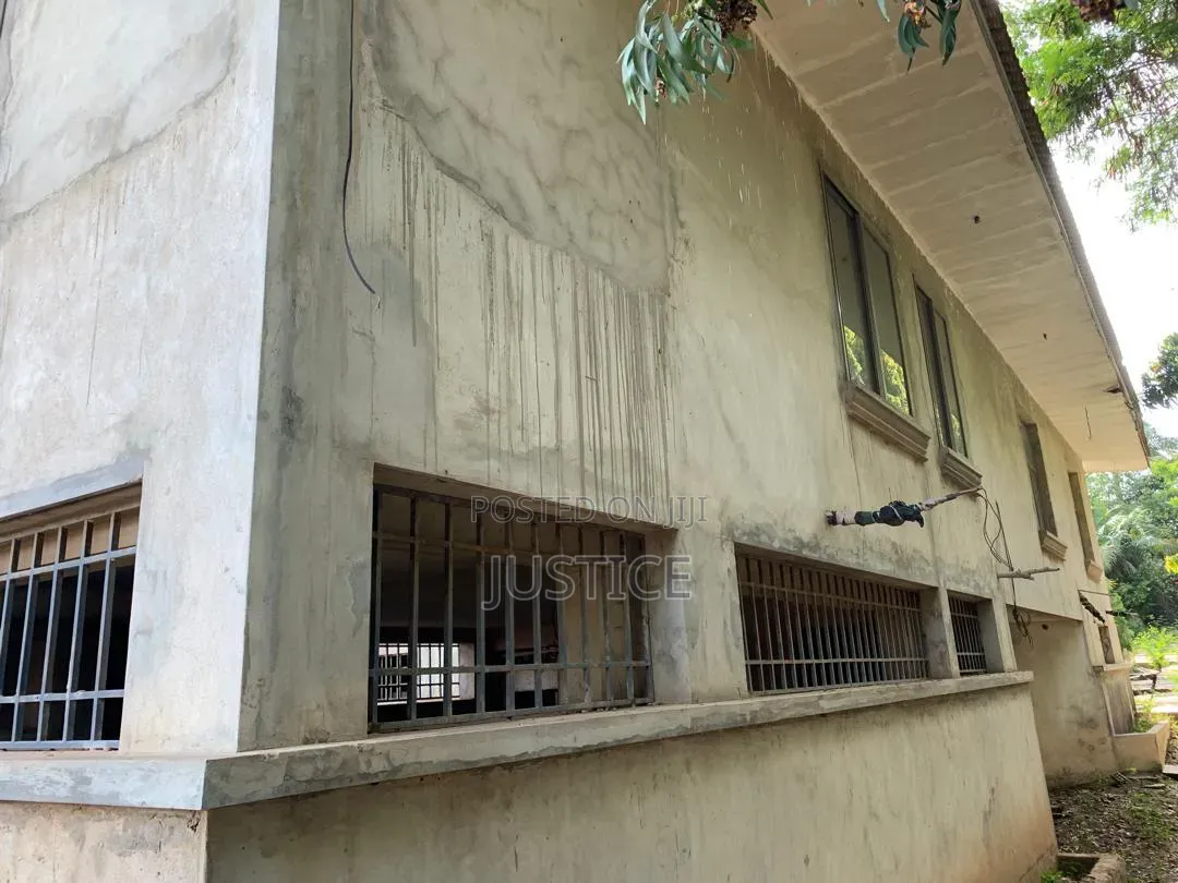 12bdrm Mansion in East Airport, Tseaddo for sale