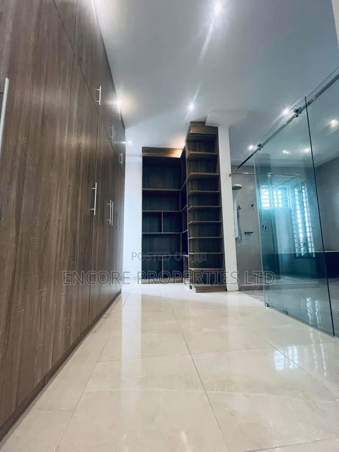 4bdrm House in Ogbojo, East Legon for sale