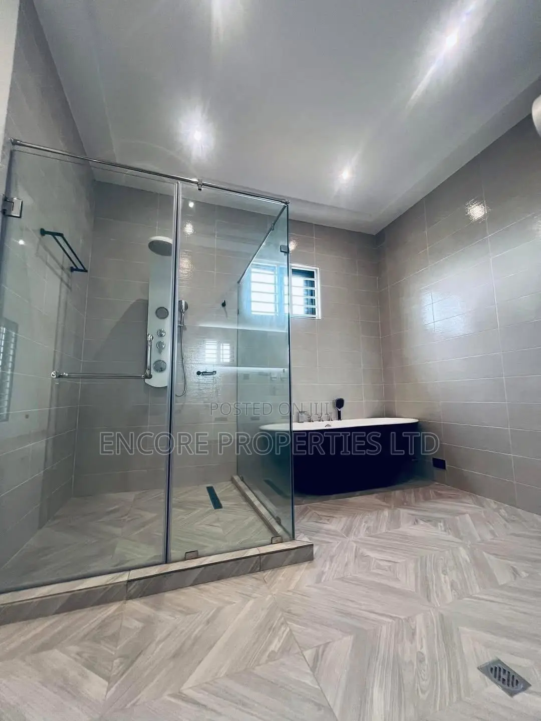 4bdrm House in Ogbojo, East Legon for sale