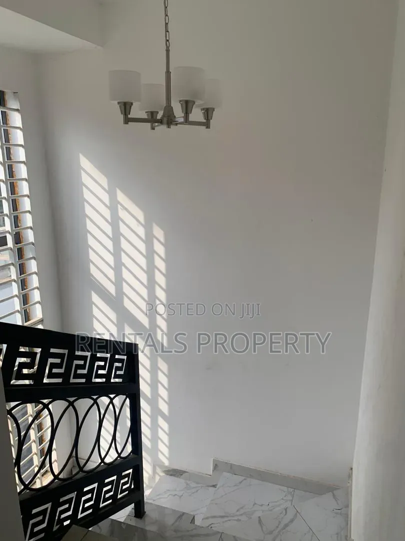 3bdrm House in Agbogba, Cemetery Area for rent