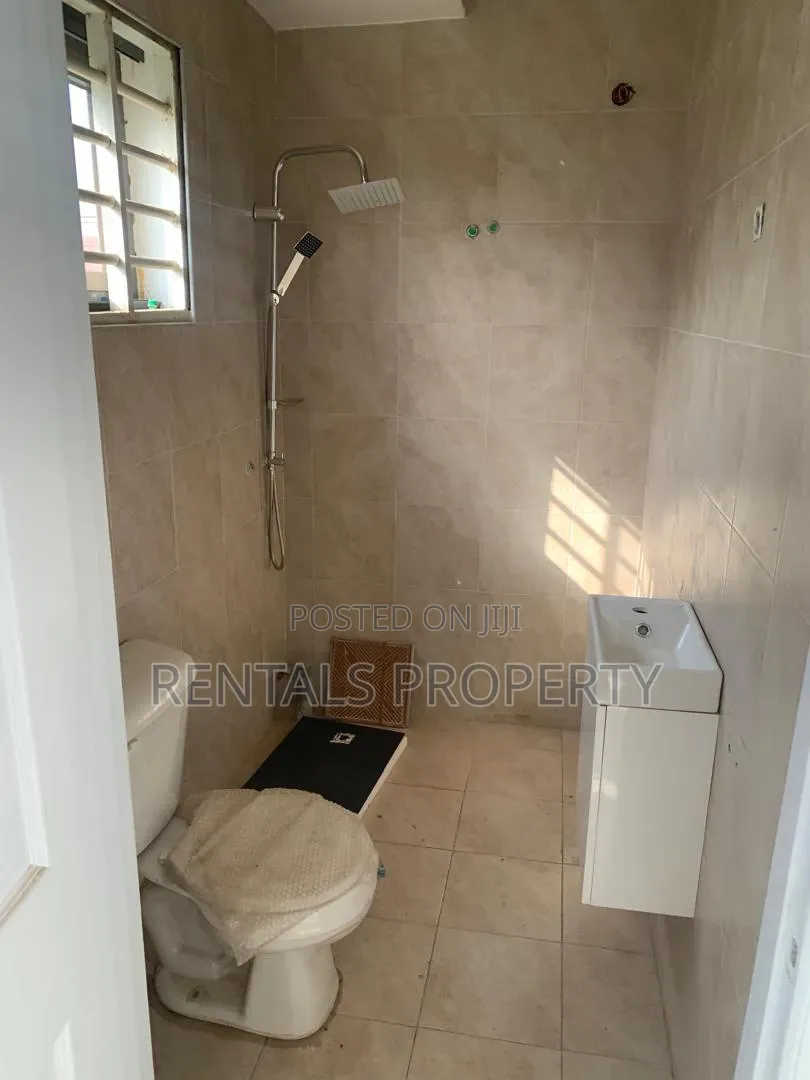 3bdrm House in Agbogba, Cemetery Area for rent
