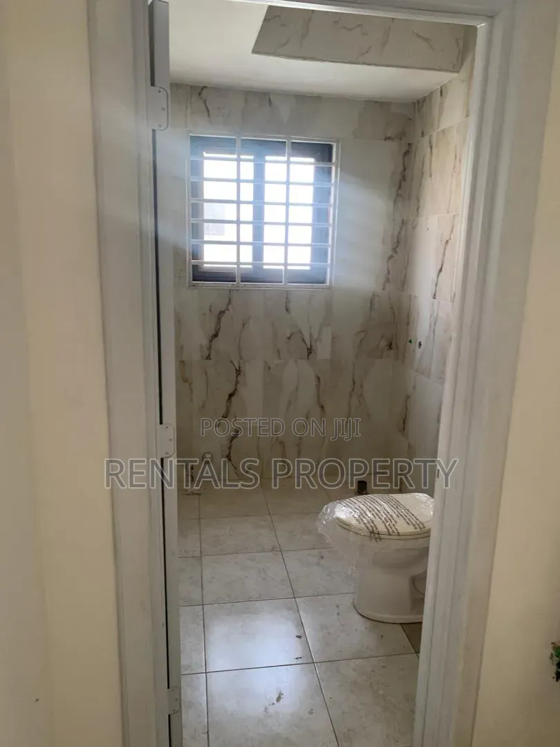 3bdrm House in Agbogba, Cemetery Area for rent