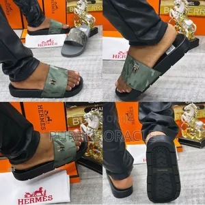 Hermès Men’S Pool Slides