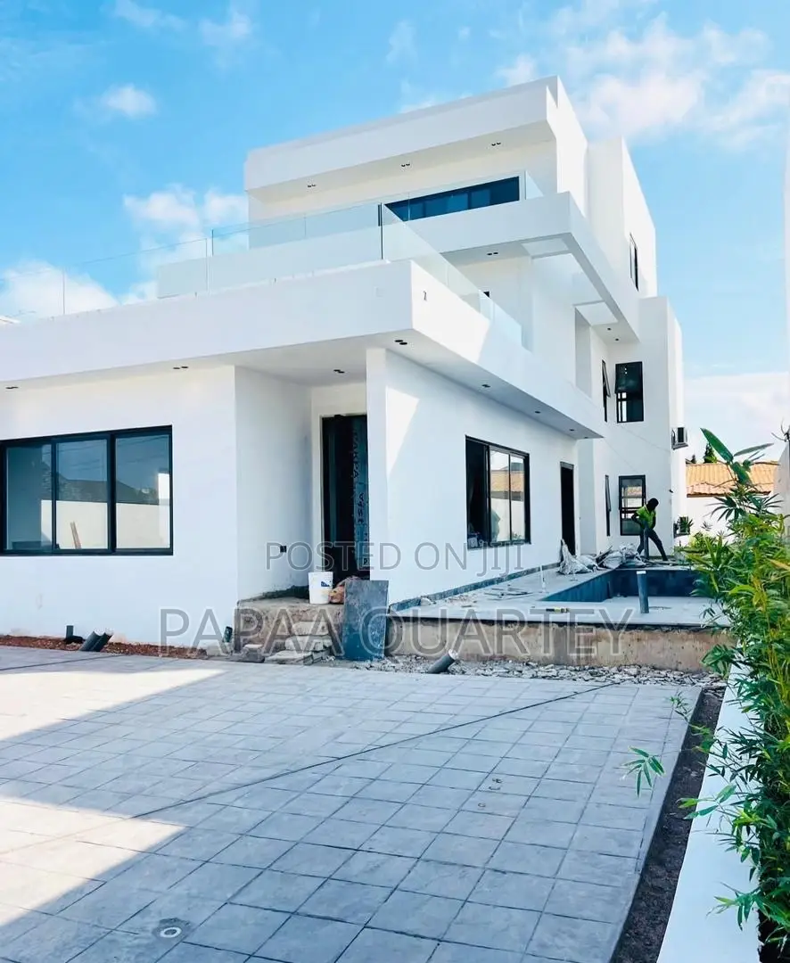4bdrm House in East Legon for sale