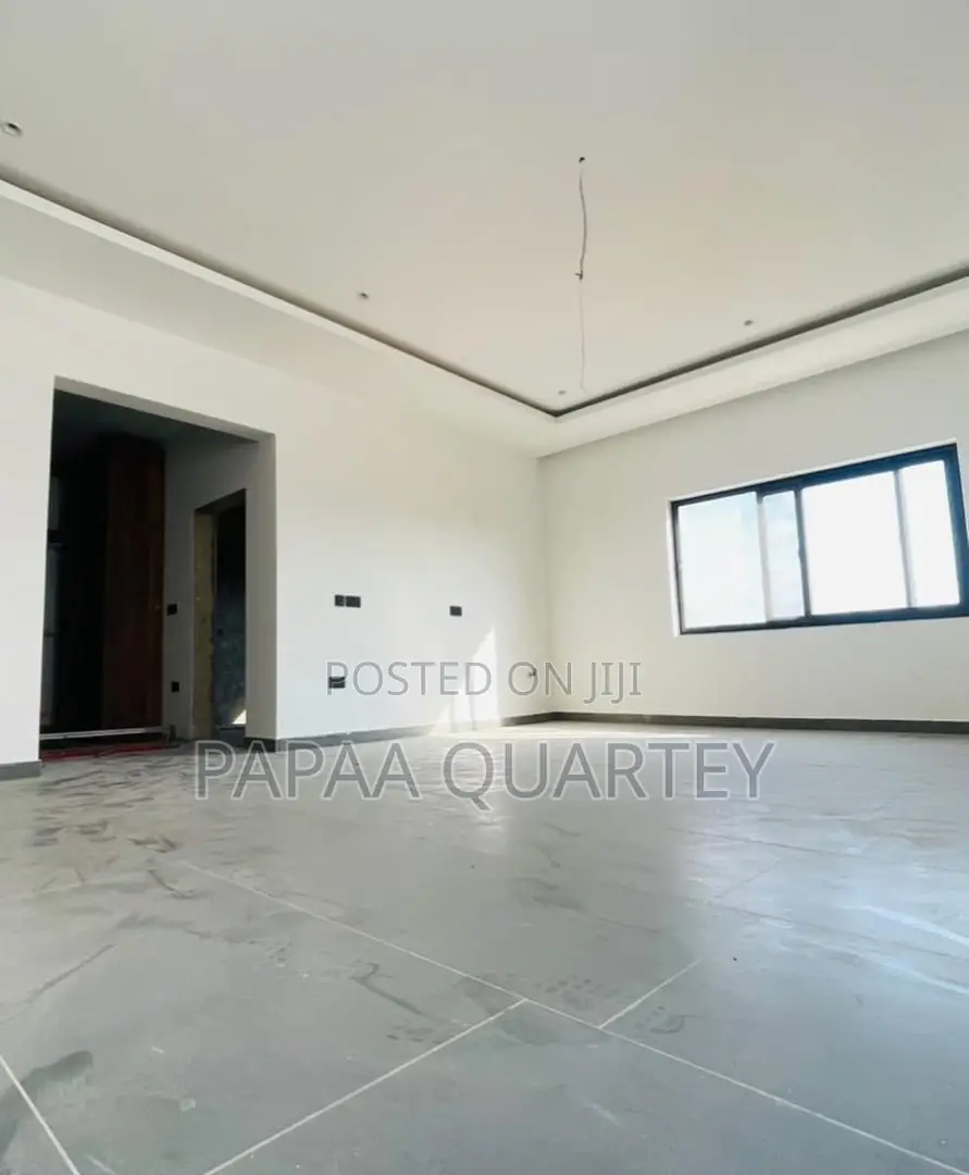 4bdrm House in East Legon for sale