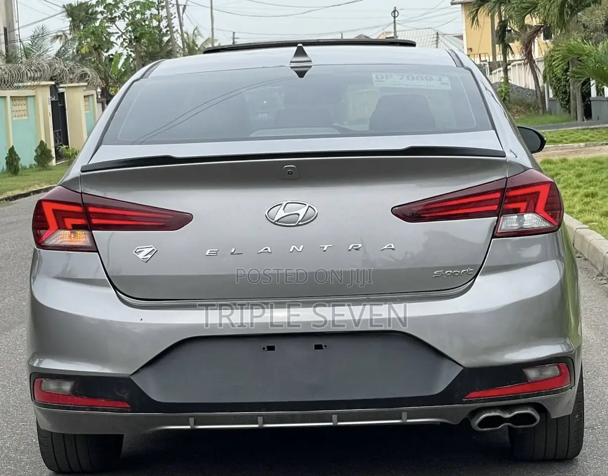 Hyundai Elantra Sport 2020 Gray
