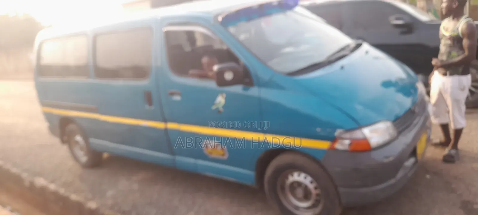 Toyota HiAce 2001 Blue