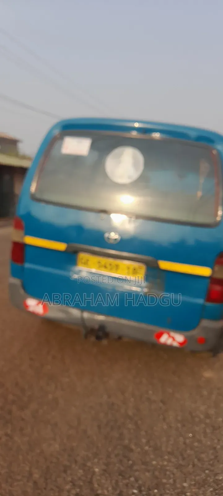Toyota HiAce 2001 Blue