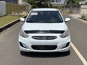 Hyundai Accent SE Hatchback 2017 White