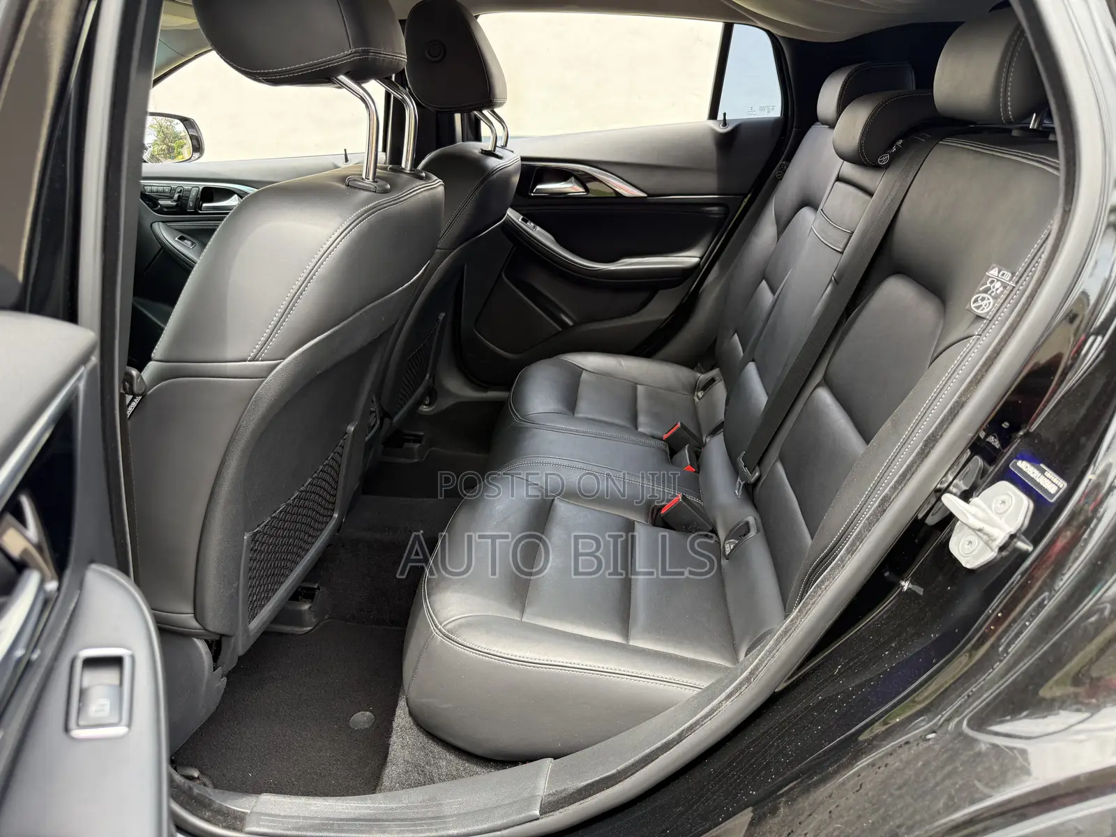 Infiniti QX30 2018 Black