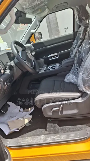 New Nissan Z9 2.3T Diesel 4WD 2025 Orange