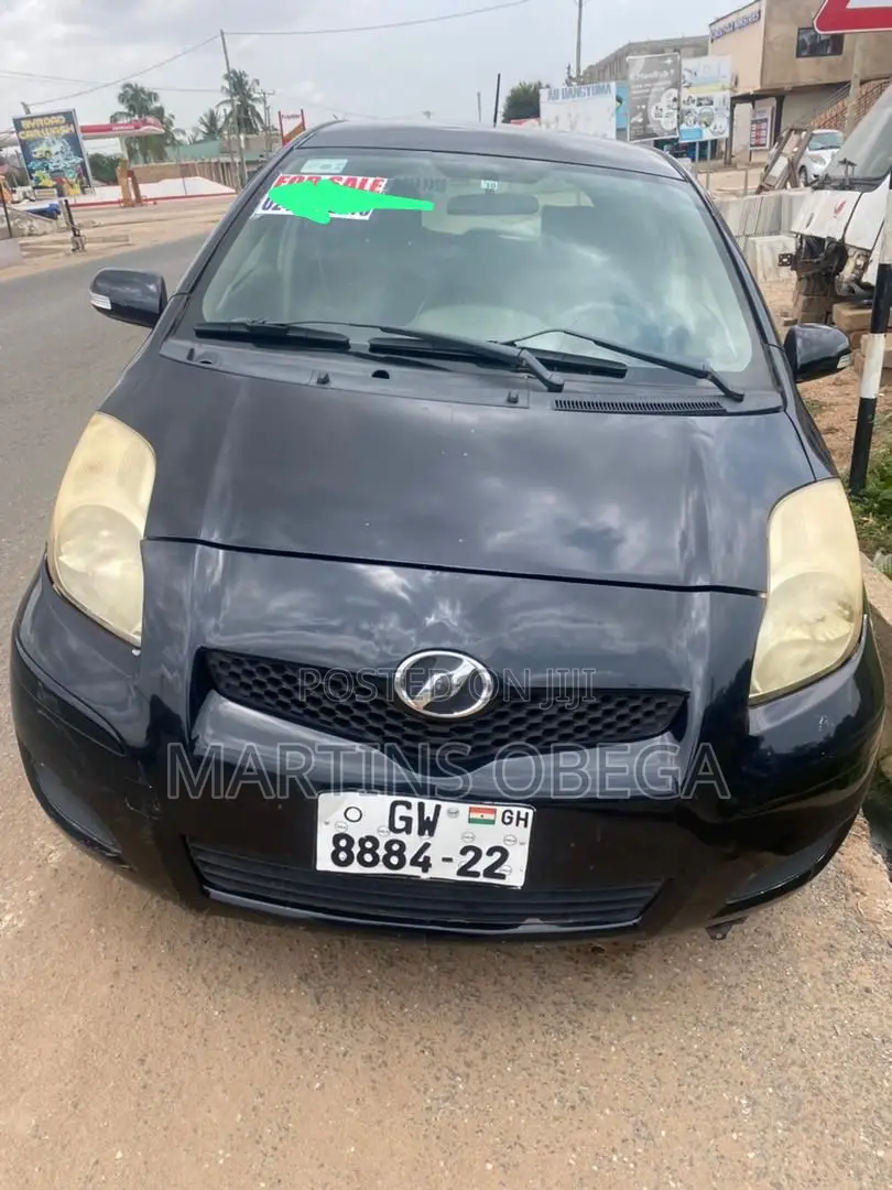 Toyota Vitz 1.0 FWD 3dr 2010 Black