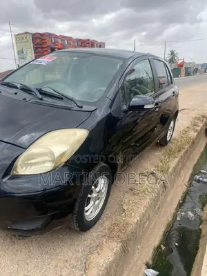 Toyota Vitz 1.0 FWD 3dr 2010 Black