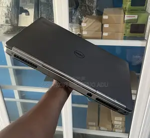 Laptop Dell Precision 7710 8GB Intel Core i7 SSD 256GB