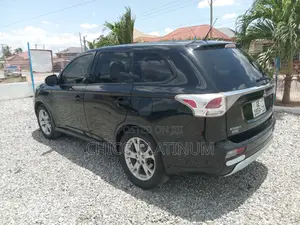 Mitsubishi Outlander 2.0 PHEV AWD 2015 Black