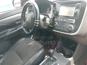 Mitsubishi Outlander 2.0 PHEV AWD 2015 Black