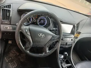 Hyundai Santa Fe 2014 White