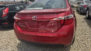 Toyota Corolla S 4dr Sedan (1.8L 4cyl CVT) 2016 Red