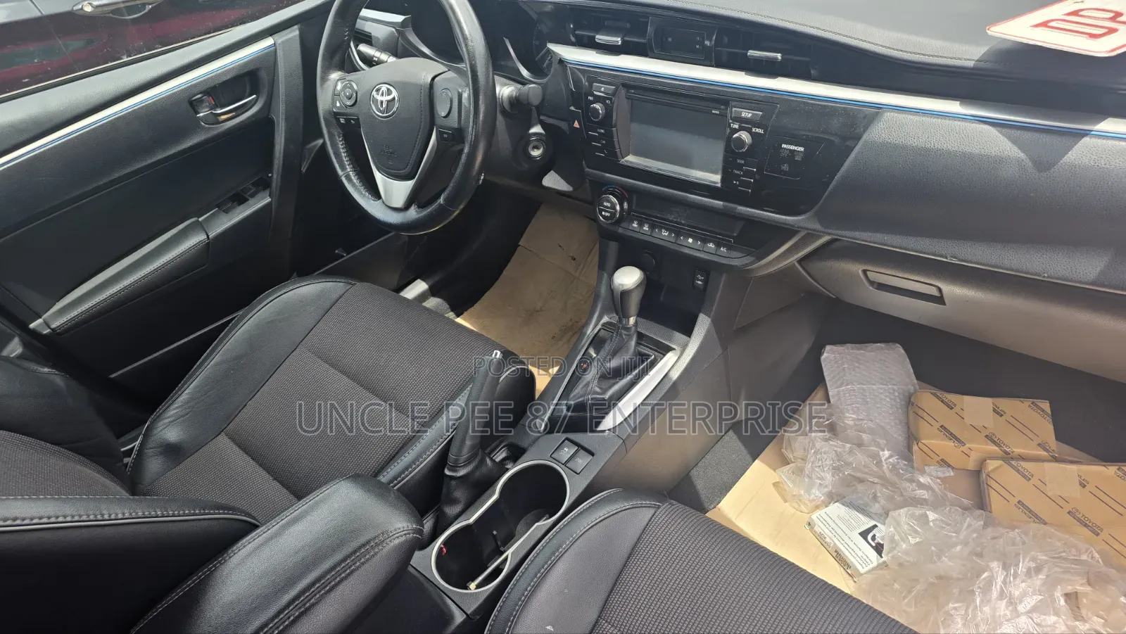Toyota Corolla S 4dr Sedan (1.8L 4cyl CVT) 2016 Red
