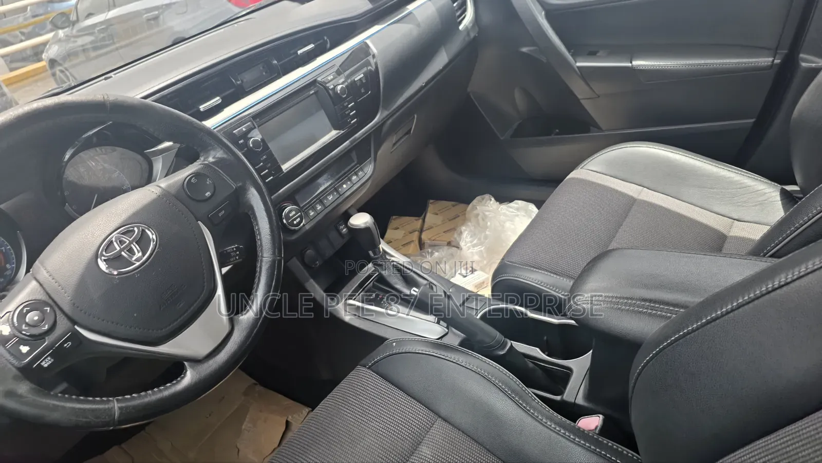 Toyota Corolla S 4dr Sedan (1.8L 4cyl CVT) 2016 Red