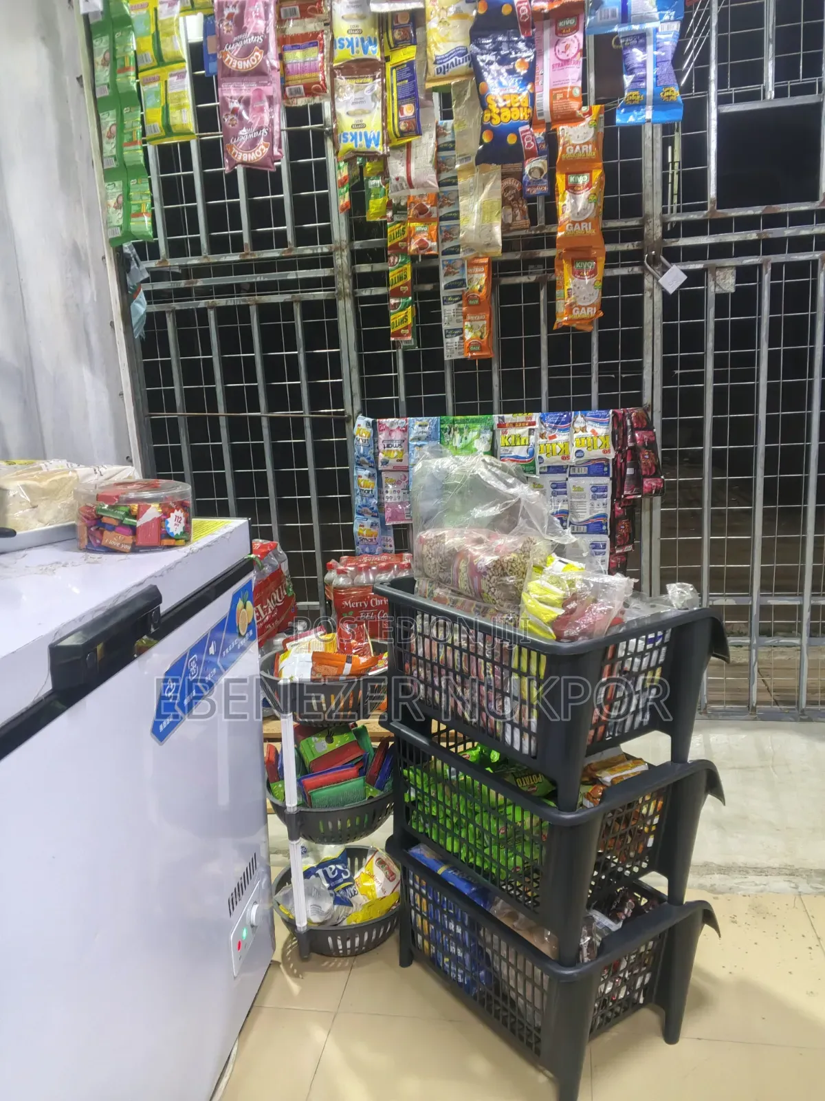 Male or Female Shop Attendant