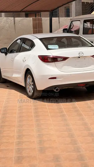 Mazda Axela 2019 White