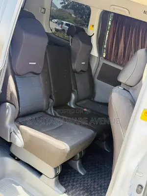 8 Seater Voxy _ Car Rental