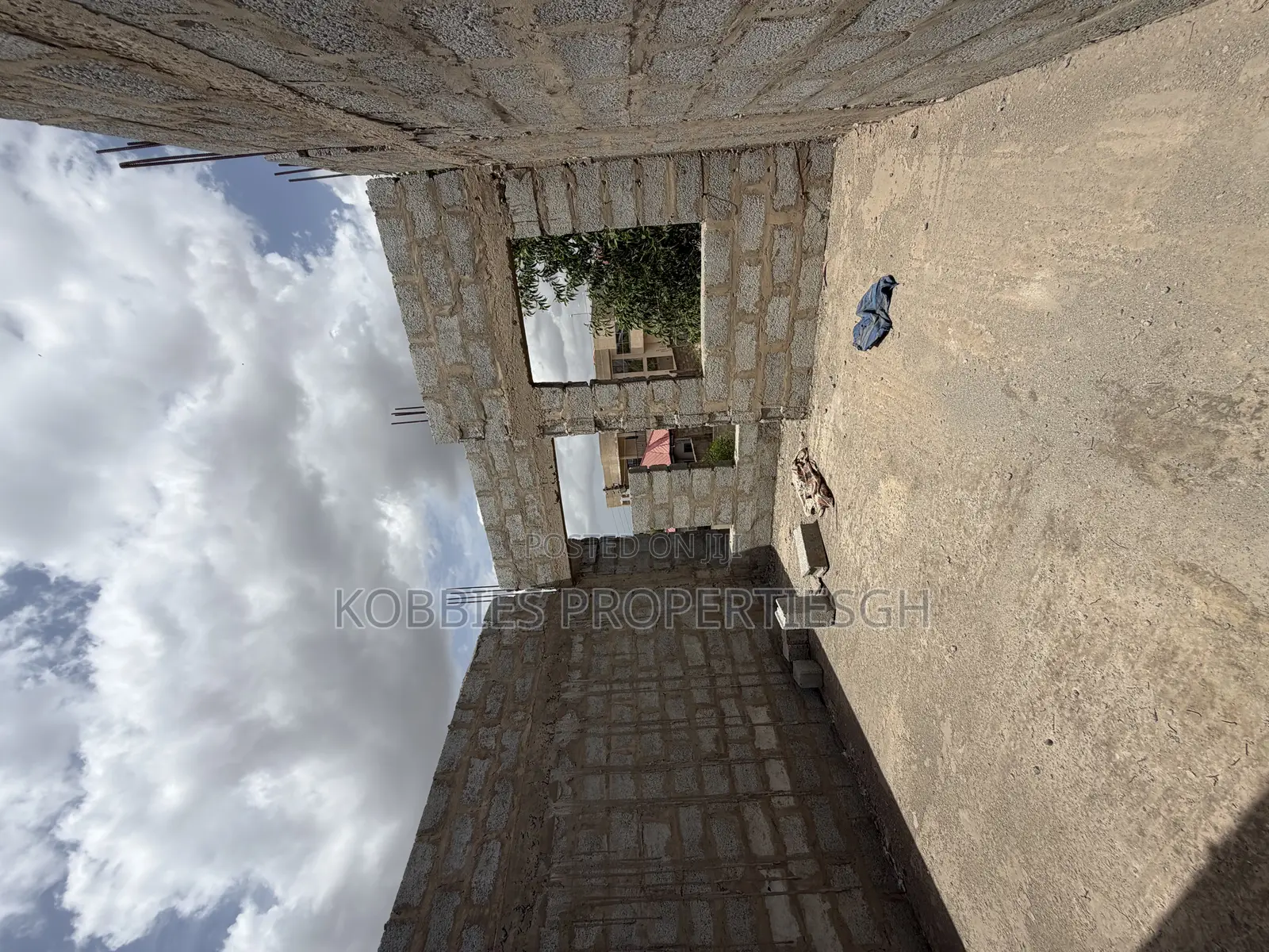5bdrm House in Kobbies Properties, Accra Metropolitan for sale