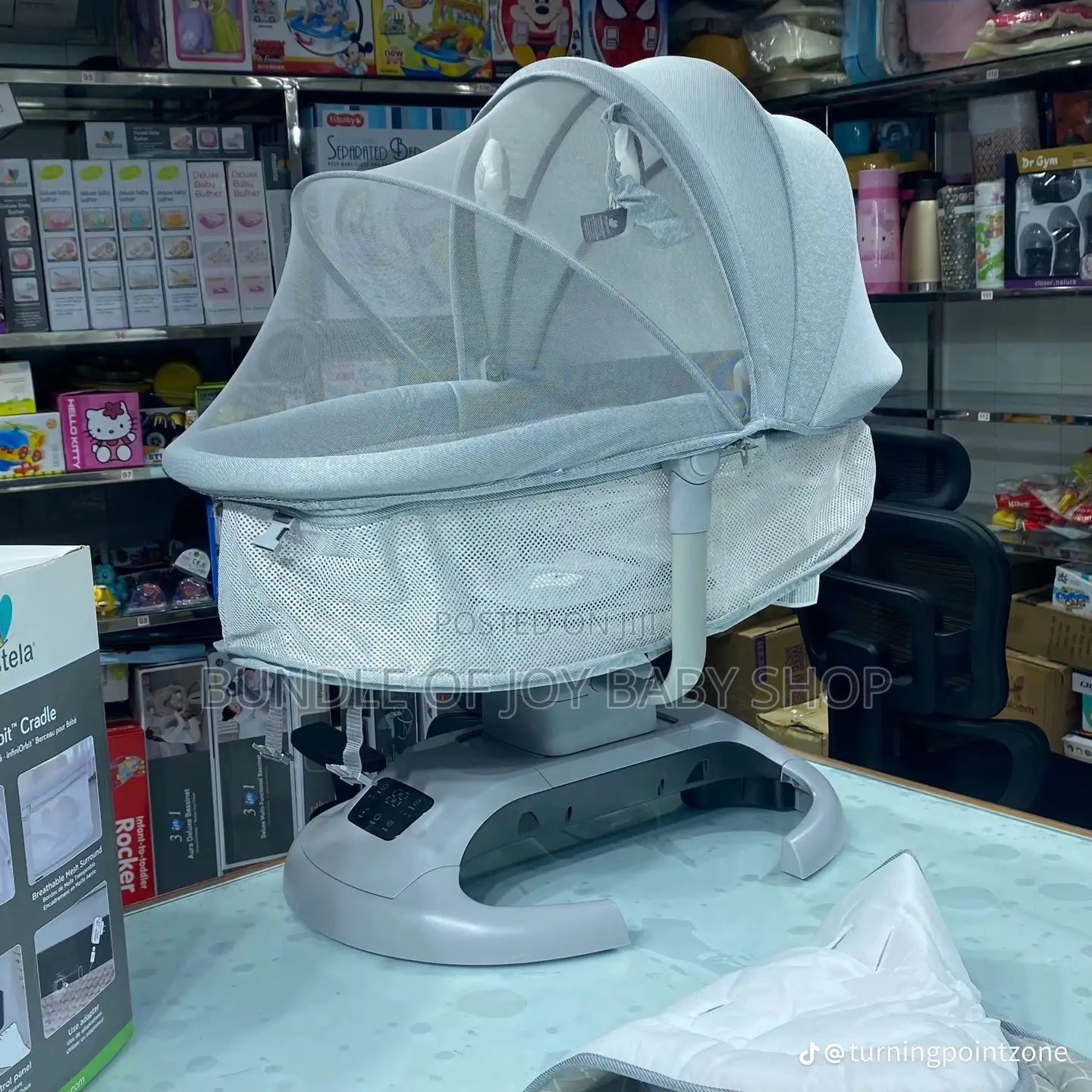 H Multi-Motional Cradle and Cot