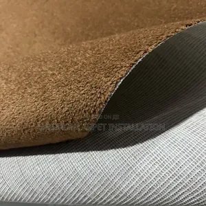 Luxury Anti Slip Shaggy Fluffy Carpet Soft for Home and Hotel Use