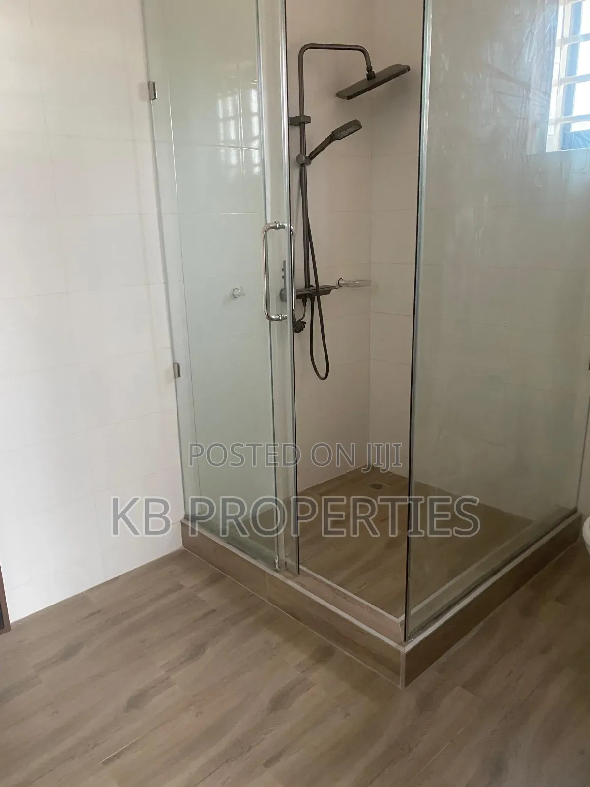 3bdrm House in Kb Properties, Spintex for rent