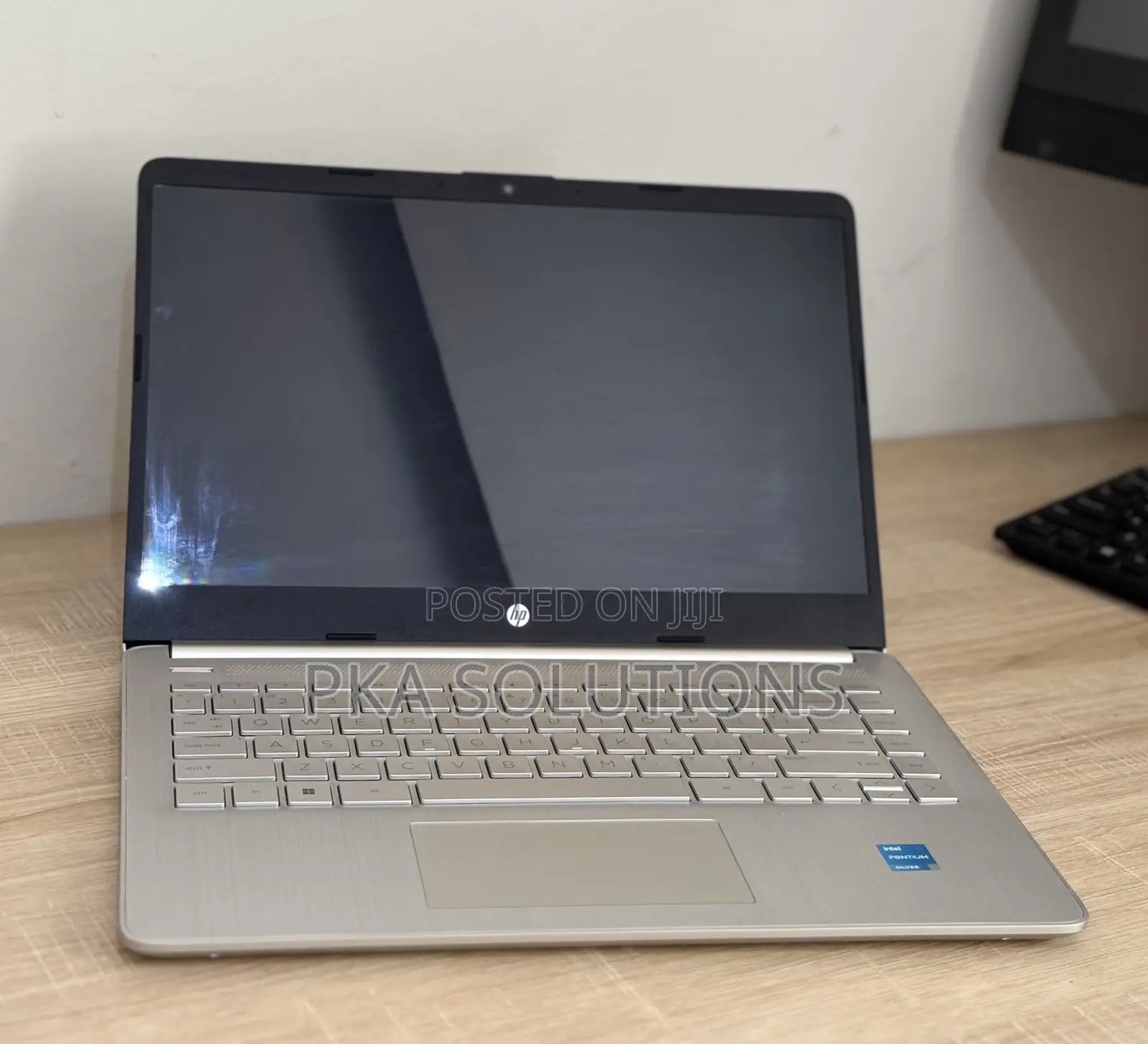 Laptop HP EliteBook 1030 4GB Intel Pentium SSD 128GB