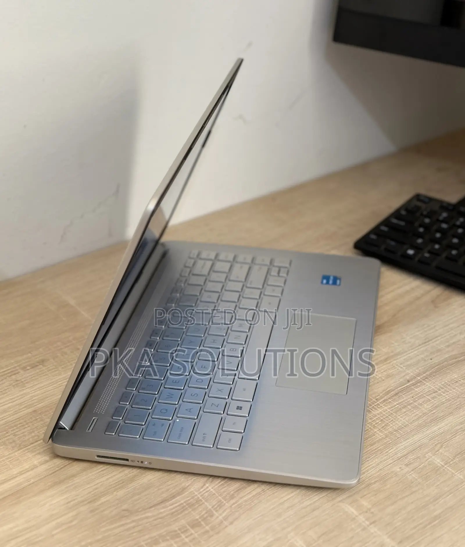 Laptop HP EliteBook 1030 4GB Intel Pentium SSD 128GB
