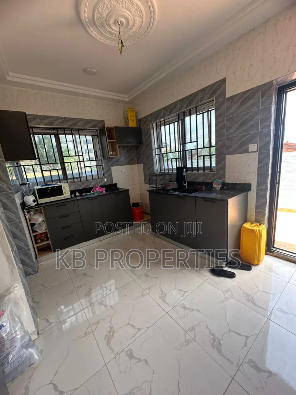 3bdrm House in Kb Properties, Spintex for rent