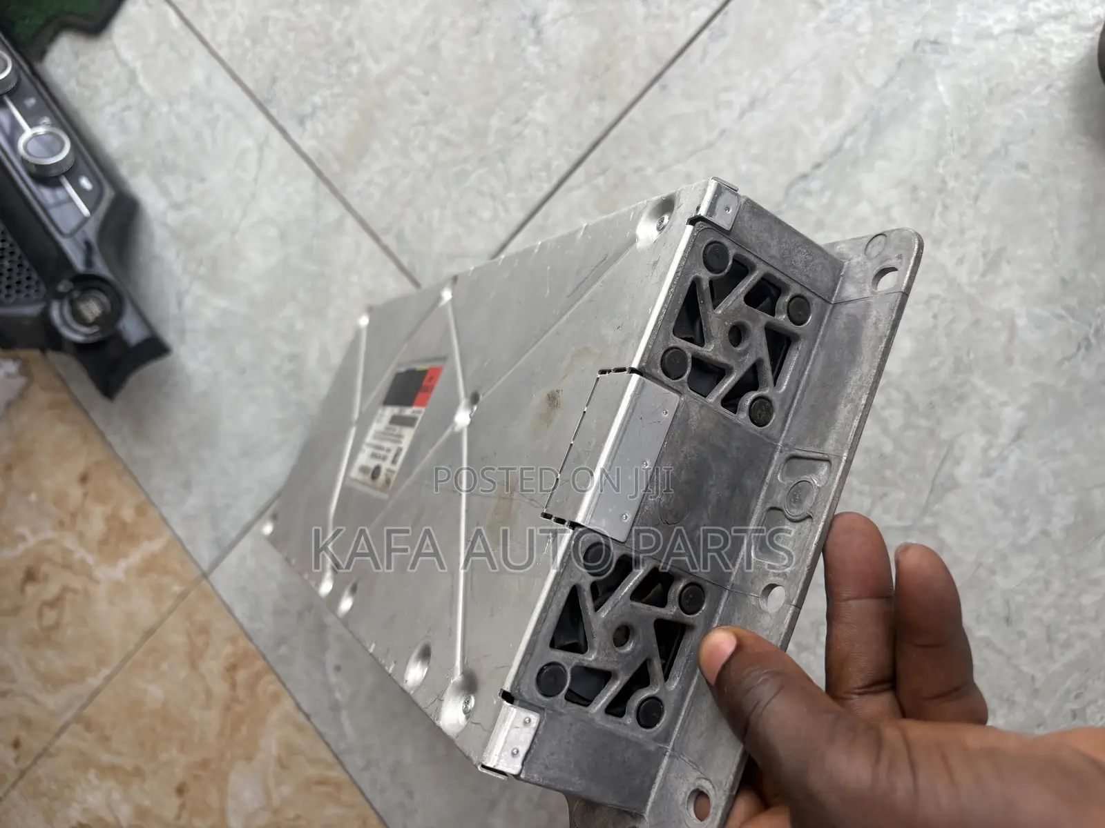 Range Rover Sports Amplifiers Available