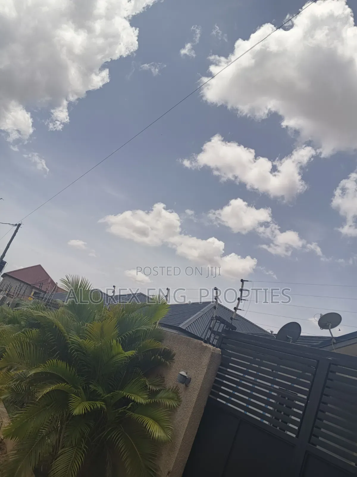 2bdrm House in Ayi Mensa, Oyarifa Mall Area for sale