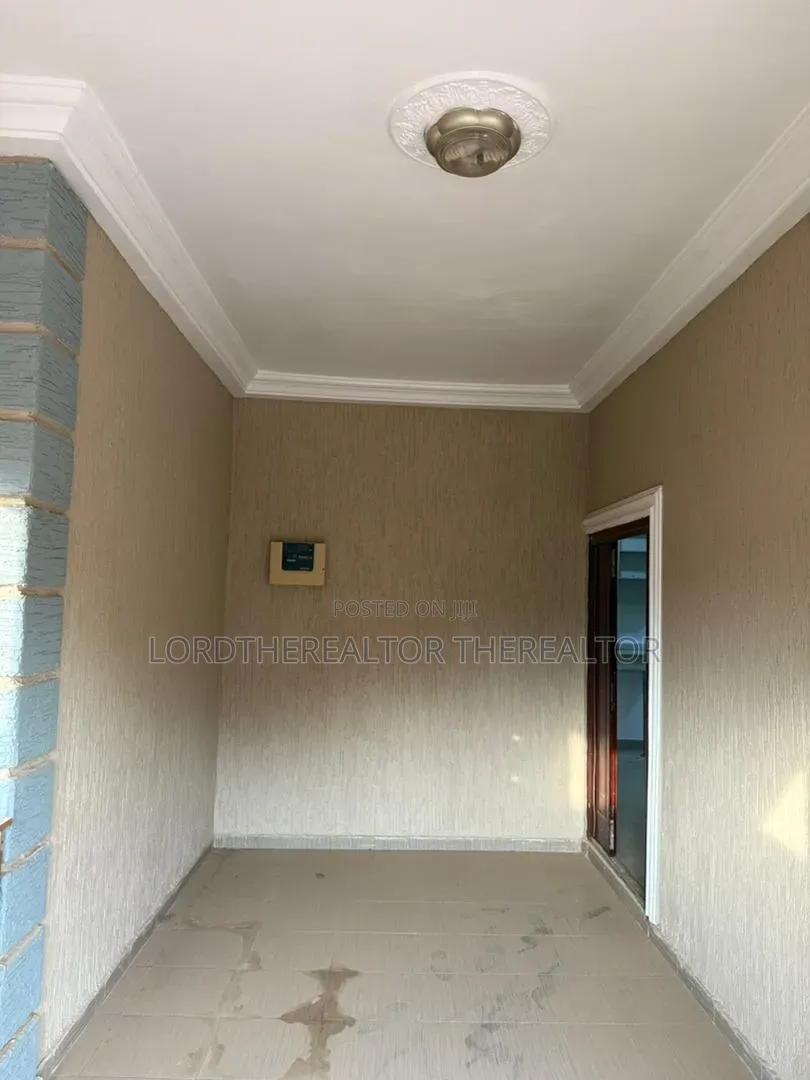 3bdrm Apartment in Ghana Flag for rent