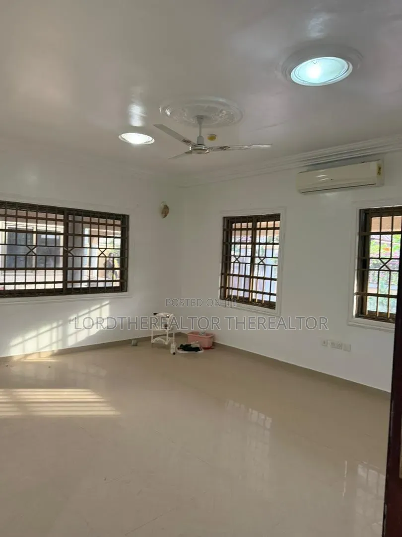 3bdrm Apartment in Ghana Flag for rent