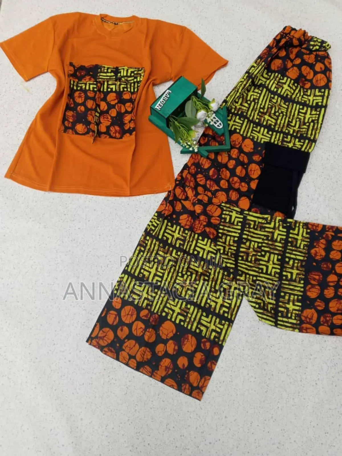 Ladies 2pcs Top and Down.
