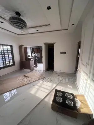2bdrm House in Lake Side Estate for sale