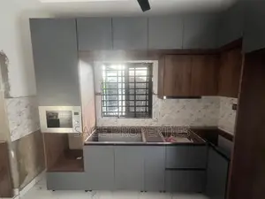 2bdrm House in Lake Side Estate for sale
